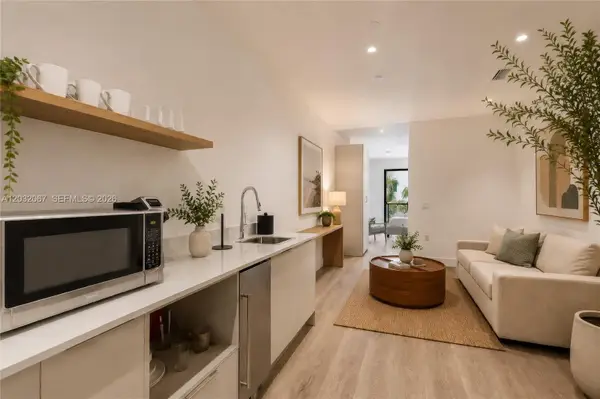 239 SW 9th Street #301, Miami, FL 33130