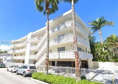 900 Euclid Avenue #12, Miami Beach, FL 33139 - #1