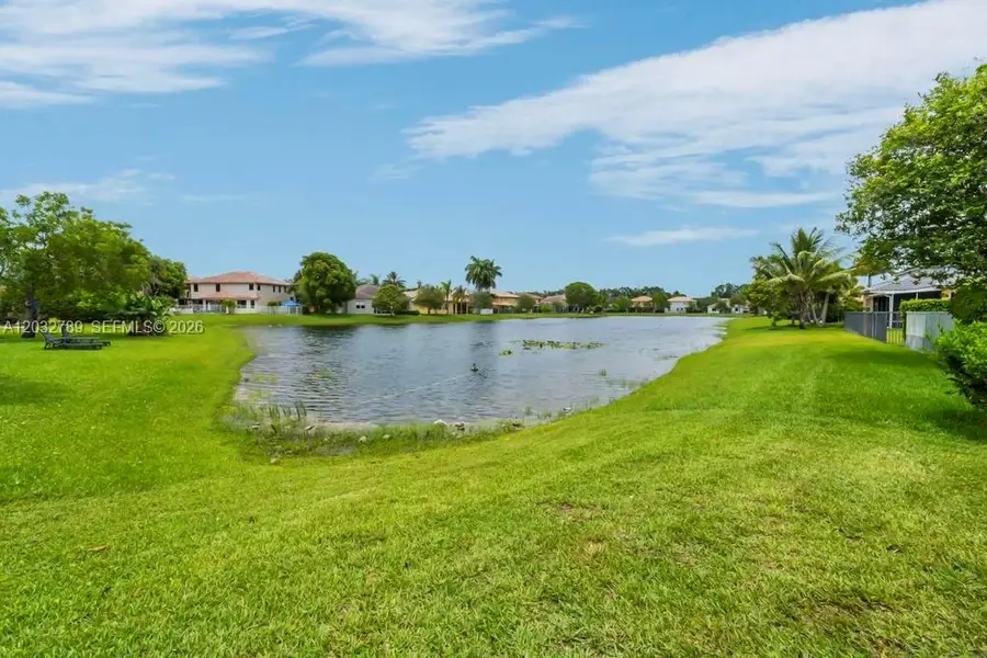 19301 Seneca Avenue, Weston, FL 33332 - #3