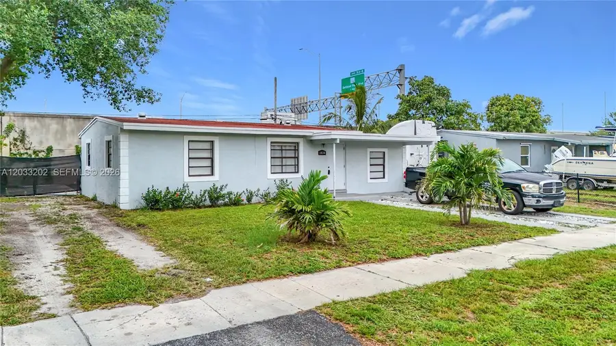 1838 Lauderdale Manor Drive, Fort Lauderdale, FL 33311 - #3