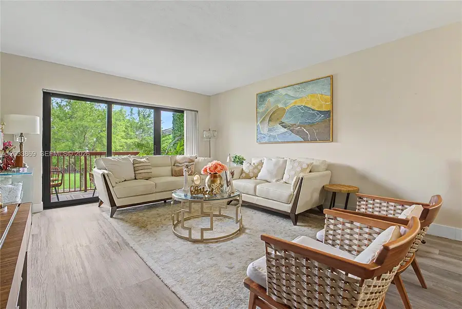 10227 NW 9th St Circle #2063, Miami, FL 33172 - #3