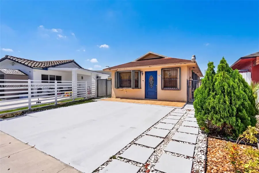 983 W 42nd Place, Hialeah, FL 33012 - #3