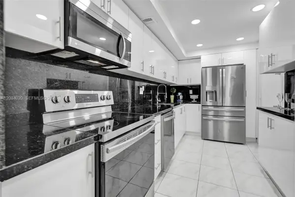 1849 S Ocean Drive #407, Hallandale Beach, FL 33009