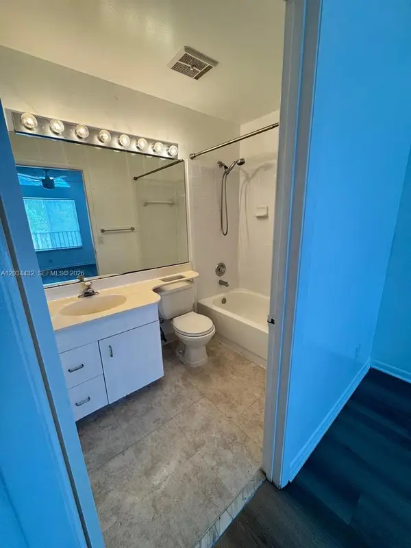 911 Coral Club Drive #911, Coral Springs, FL 33071