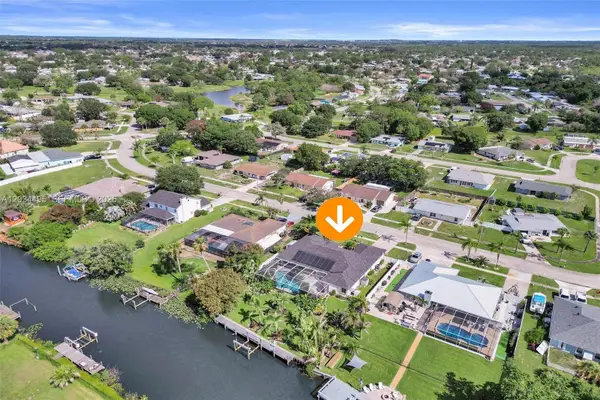 470 NE Cornwall, Port St Lucie, FL 34983