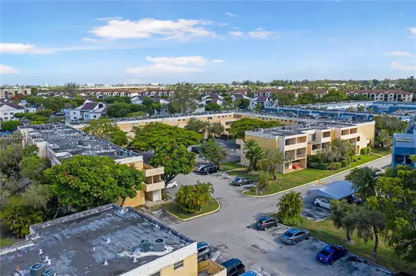 9371 Fontainebleau Boulevard #I201, Miami, FL 33172