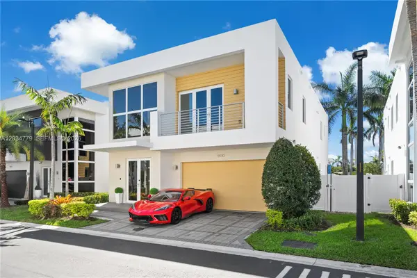 9830 NW 74th Terrace, Doral, FL 33178