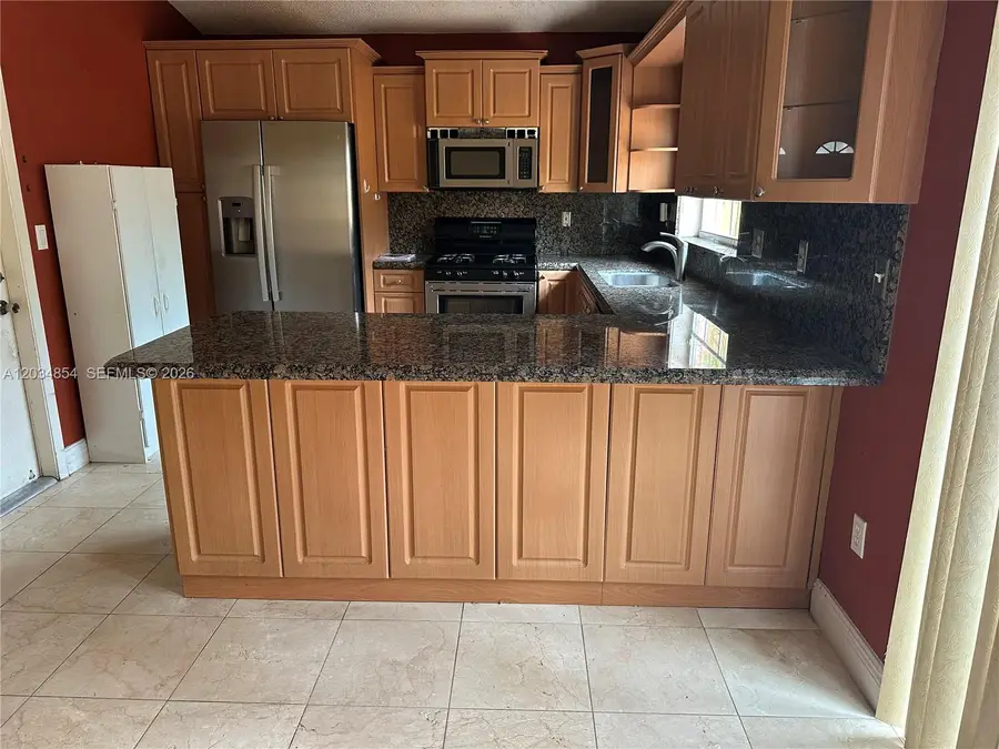 5768 NW 98, Doral, FL 33178 - #3
