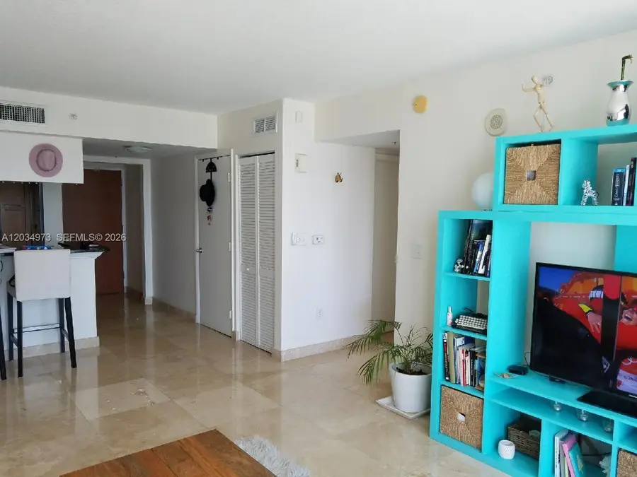 31 SE 5th Street #2205, Miami, FL 33131 - #3