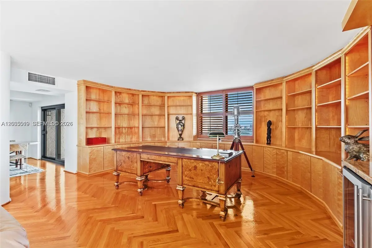 1800 NE 114th Street #2204, Miami, FL 33181 - #1