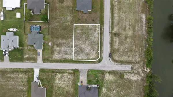 2009 NW 2nd Avenue, Cape Coral, FL 33993