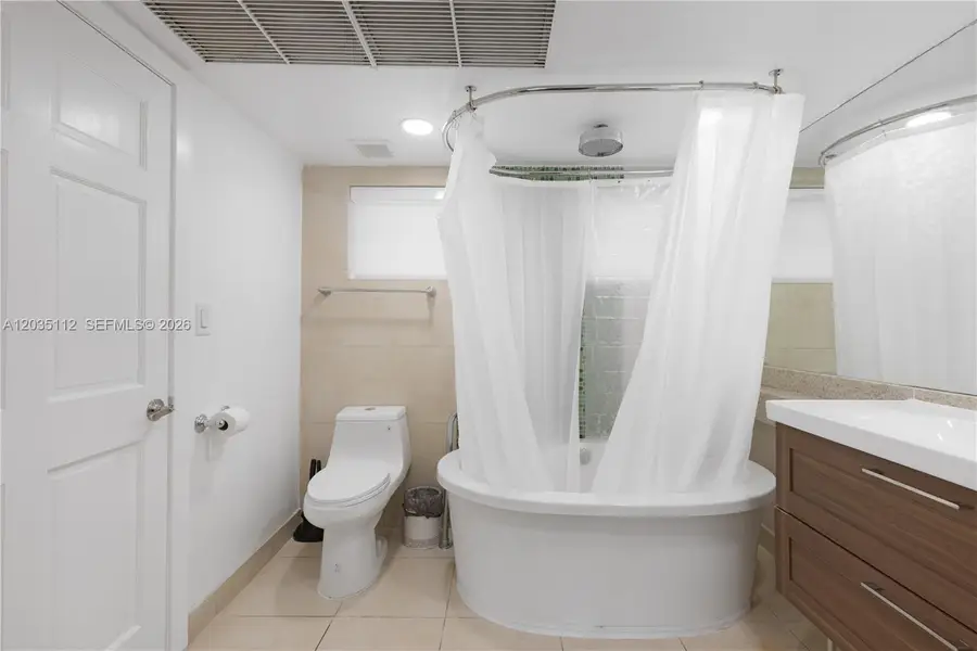 1024 Ocean Drive #A402, Miami Beach, FL 33139 - #3