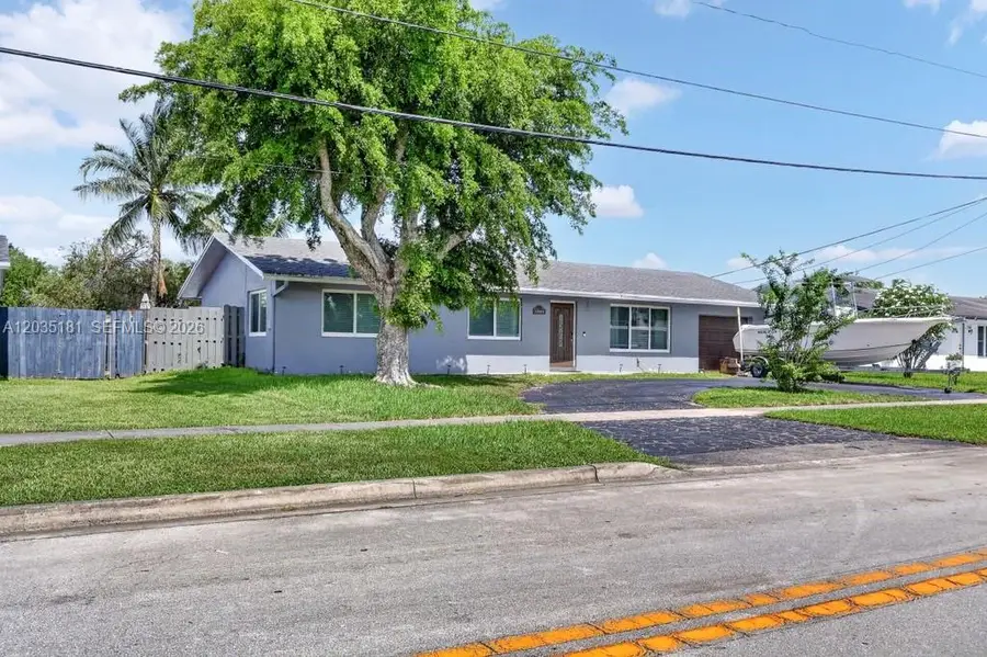 1000 W River Drive, Margate, FL 33063 - #2