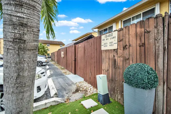 15460 SW 82nd Lane #403, Miami, FL 33193