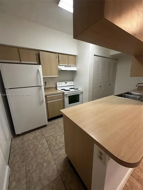 18356 NW 68th Avenue #K, Hialeah, FL 33015