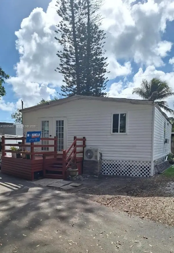 4701 SW 73rd Avenue #Lot 6, Davie, FL 33314