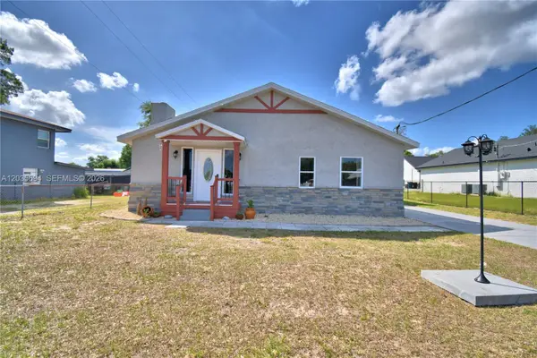 208 Center Street, Auburndale, FL 33823