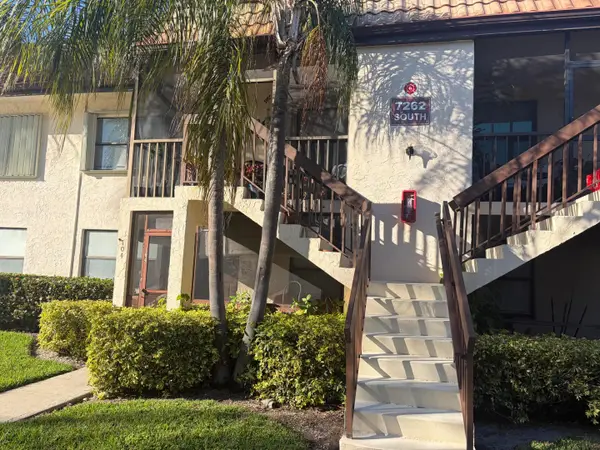 7262 Golf Colony #204, Lake Worth, FL 33467