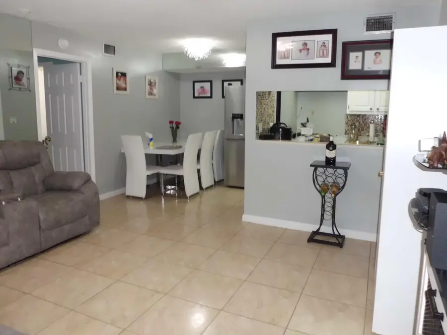 7262 Golf Colony Court #204, Lake Worth, FL 33467 - #2