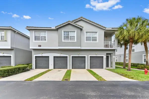 3043 Grandiflora, Greenacres, FL 33467