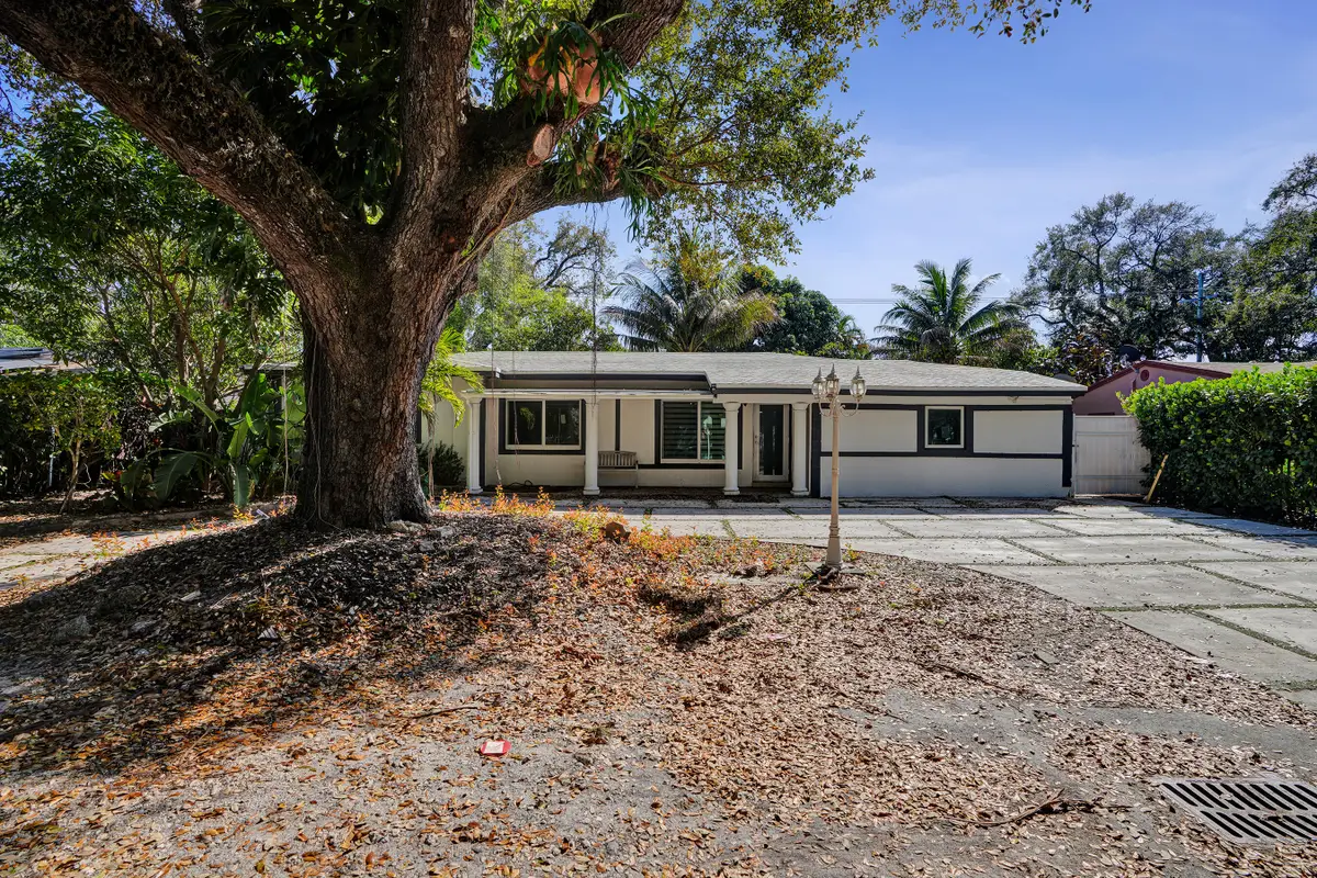 640 NE 160th Street, Miami, FL 33162 - #1