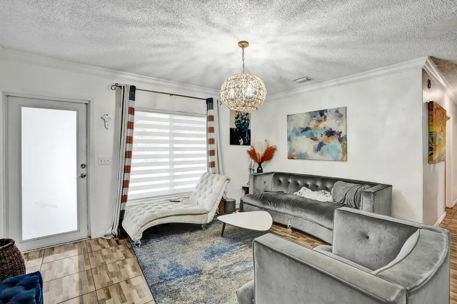 640 NE 160th Street, Miami, FL 33162 - #2