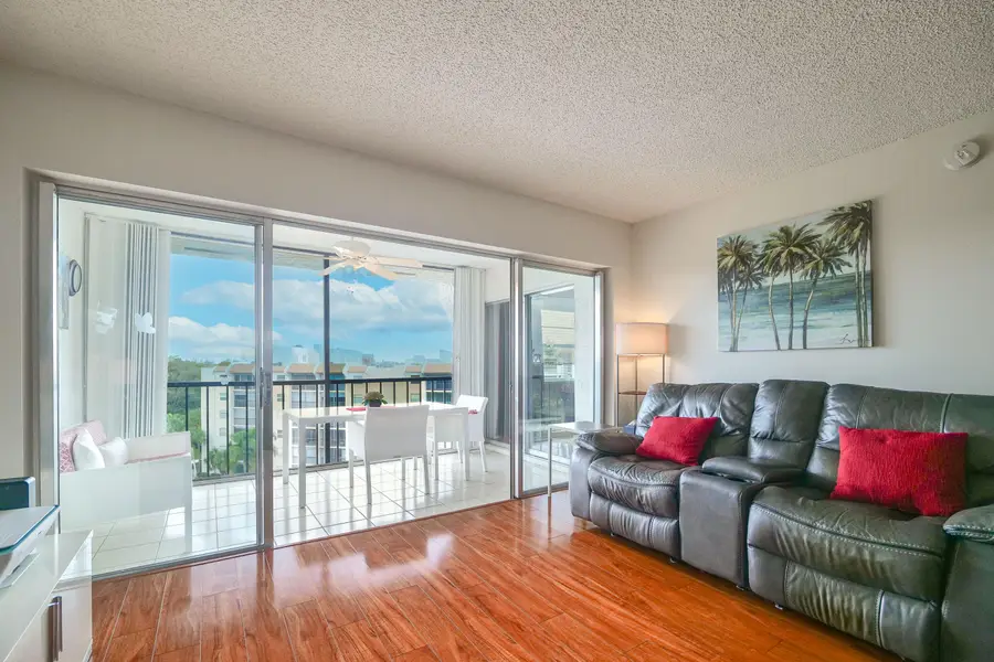 3930 Inverrary Boulevard #703-d, Lauderhill, FL 33319 - #3