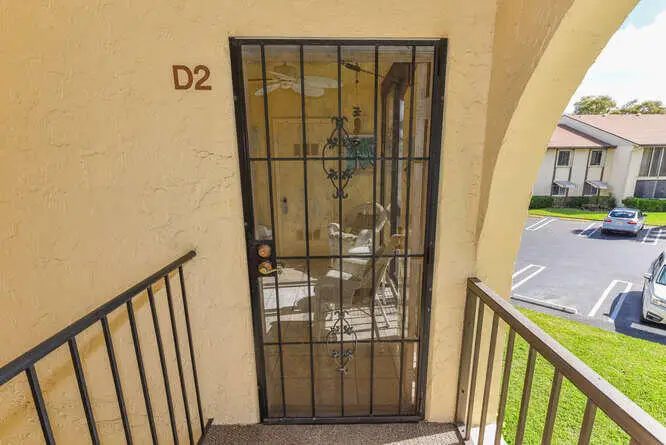 305 Knotty Pine Circle, Greenacres, FL 33463 - #2