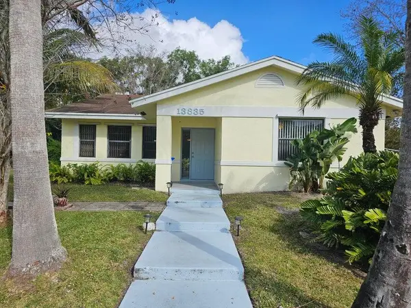 13835 N 49th St N, The Acreage, FL 33411