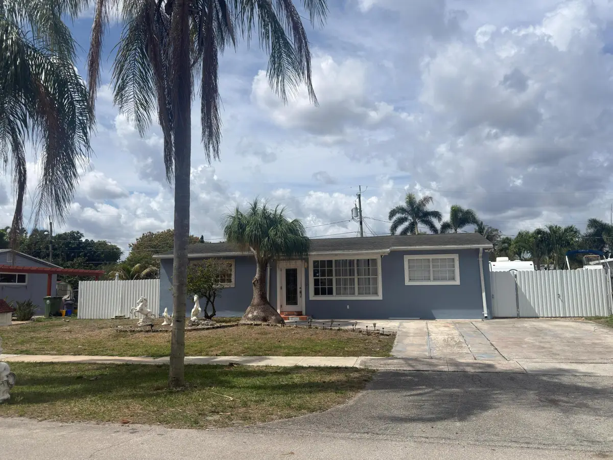 129 Cayman Drive, Palm Springs, FL 33461 - #1