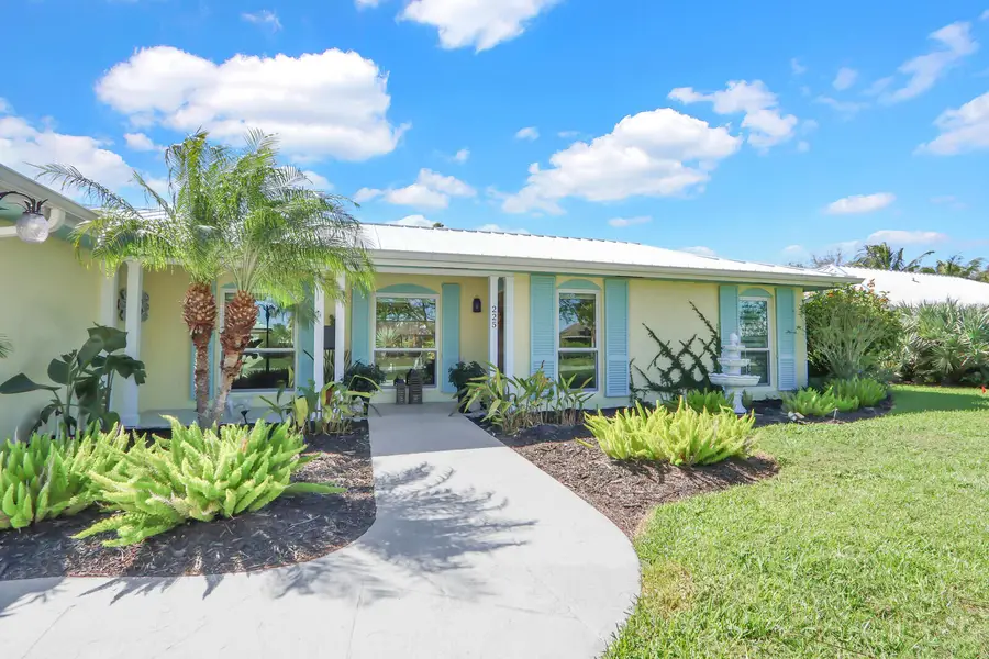 225 Orange Tree Drive, Atlantis, FL 33462 - #2