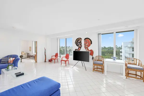 150 Bradley Place #415, Palm Beach, FL 33480