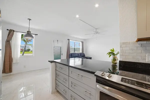 51 Markham C, Deerfield Beach, FL 33442