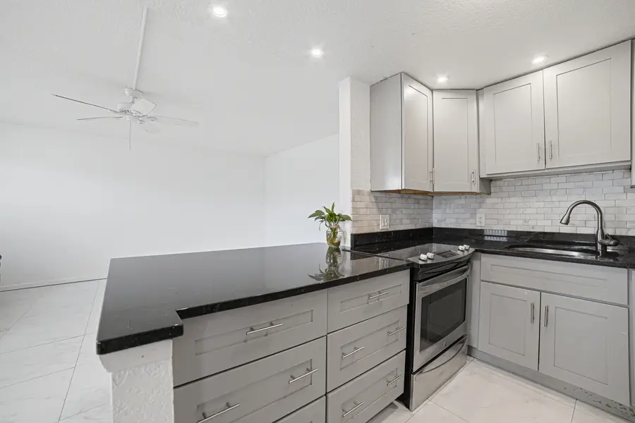 51 Markham C, Deerfield Beach, FL 33442 - #3