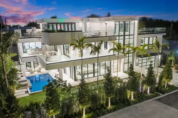 237 Elwa Place, West Palm Beach, FL 33405