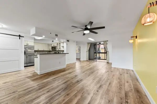 200 Scotia Drive #202, Hypoluxo, FL 33462