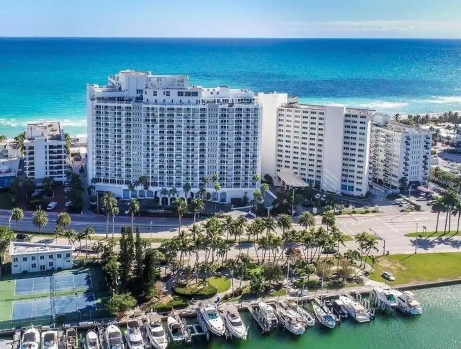5401 Collins Avenue #1516, Miami Beach, FL 33140 - #3