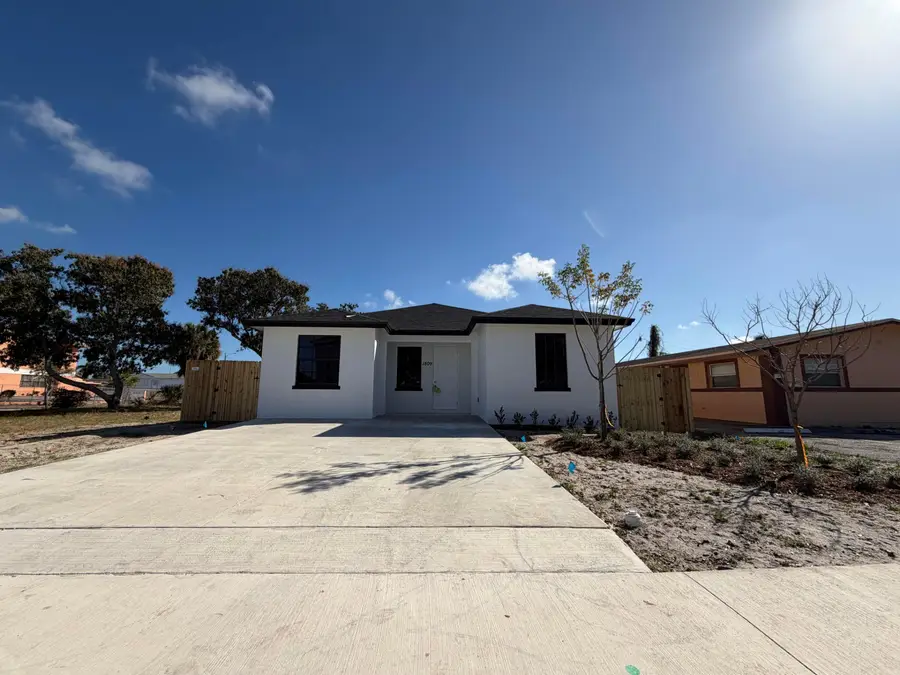 1509 W 28th, Riviera Beach, FL 33404 - #2