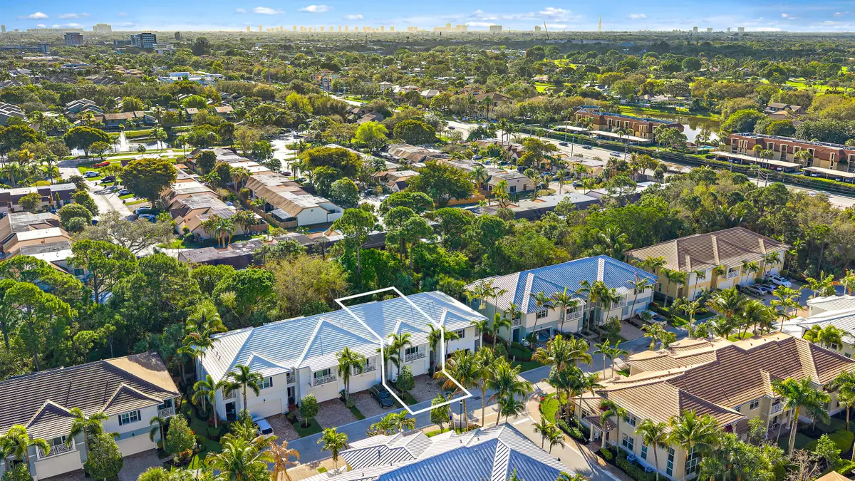 1056 Piccadilly, Palm Beach Gardens, FL 33418 - #1
