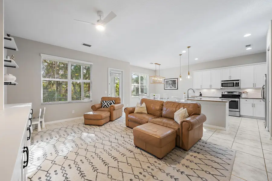 1056 Piccadilly, Palm Beach Gardens, FL 33418 - #3