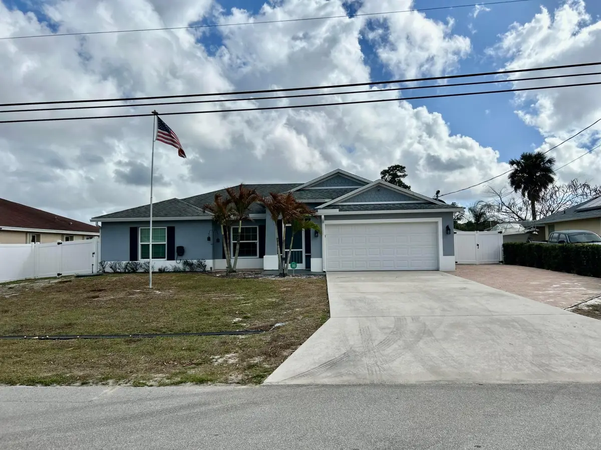 1114 SW Bellevue Avenue, Port Saint Lucie, FL 34953 - #1