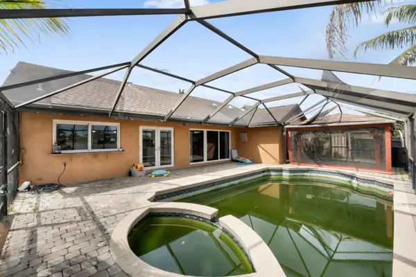 3570 NW 120th Way, Sunrise, FL 33323