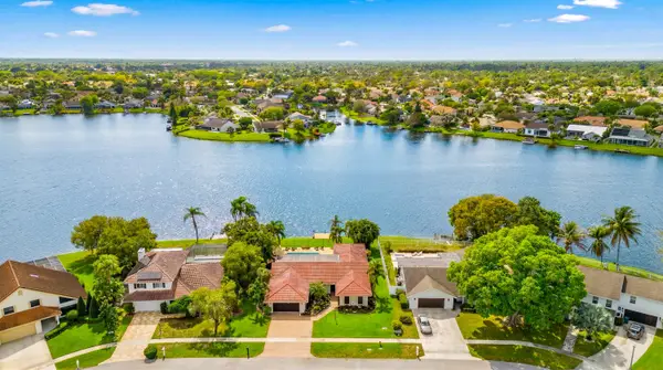 12853 Guilford Circle, Wellington, FL 33414