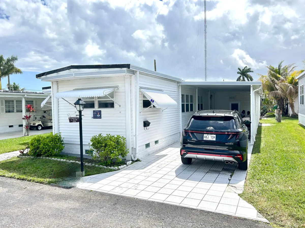 3240 State Street, Hollywood, FL 33021 - #1