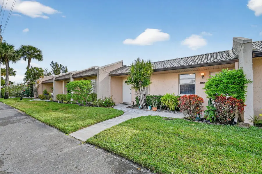 116 Golden Lakes, West Palm Beach, FL 33411 - #3