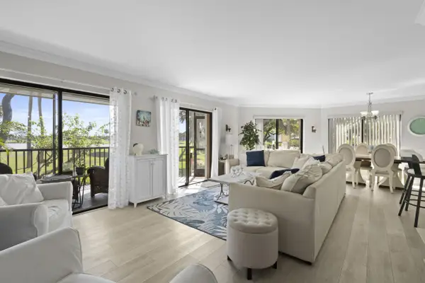 233 NE Edgewater Drive #104, Hutchinson Island, FL 34996