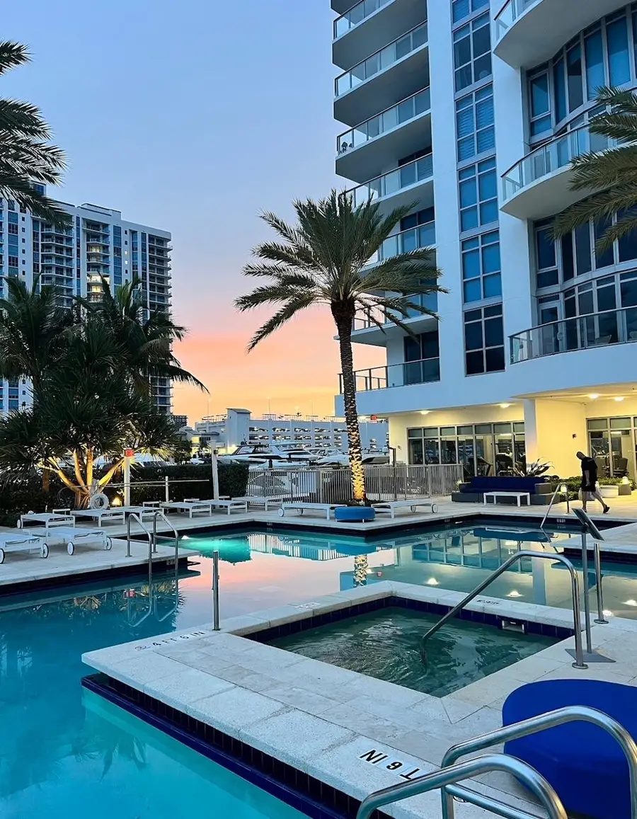 17211 Biscayne Boulevard, North Miami Beach, FL 33160 - #3