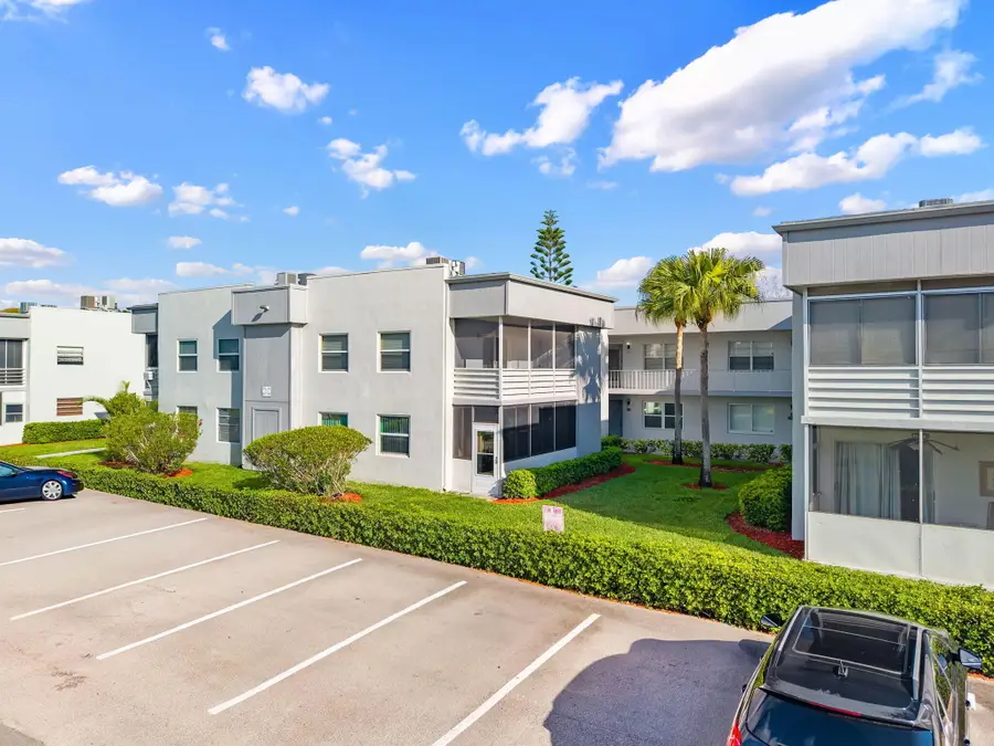 932 Flanders T, Delray Beach, FL 33484 - #2