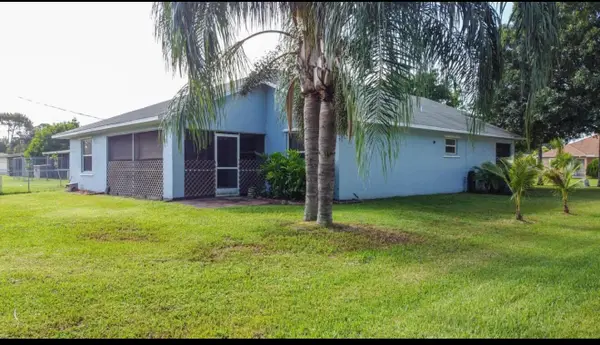 359 SW Duxbury Avenue, Port St Lucie, FL 34983
