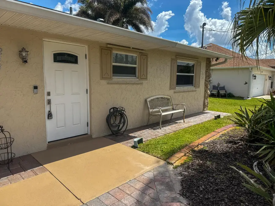 253 SW Chapman Avenue, Port Saint Lucie, FL 34984 - #2